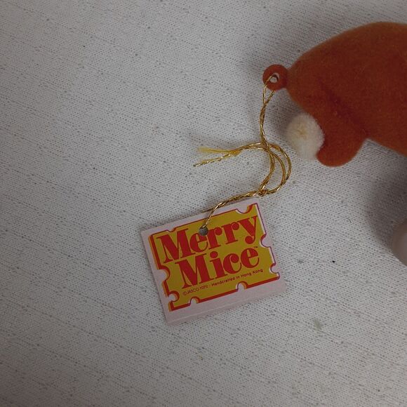 Merry Mice 1979 Vintage 5" Mouse with Red Christmas Santa Suit & Candy Cane - Picture 5 of 12